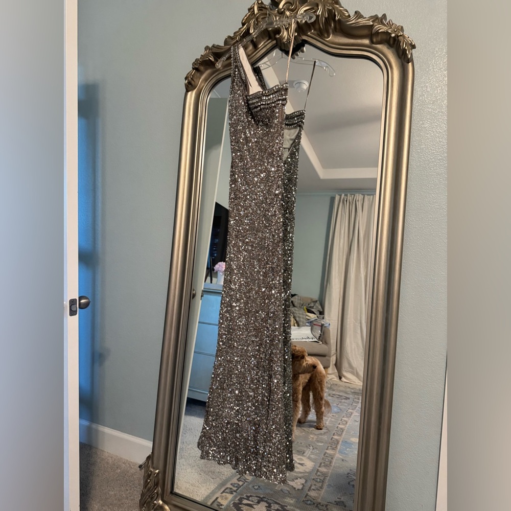 Scala Silver Sequin Prom Dress/ Evening Gown with amazing back size 0